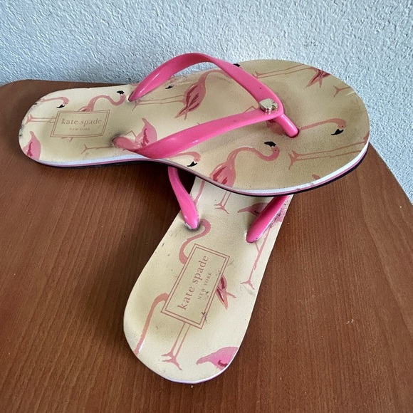 Kate Spade Flamingo Print Spade Logo Pink Sandals - Picture 4 of 7